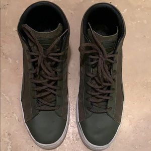 Green high top men puma